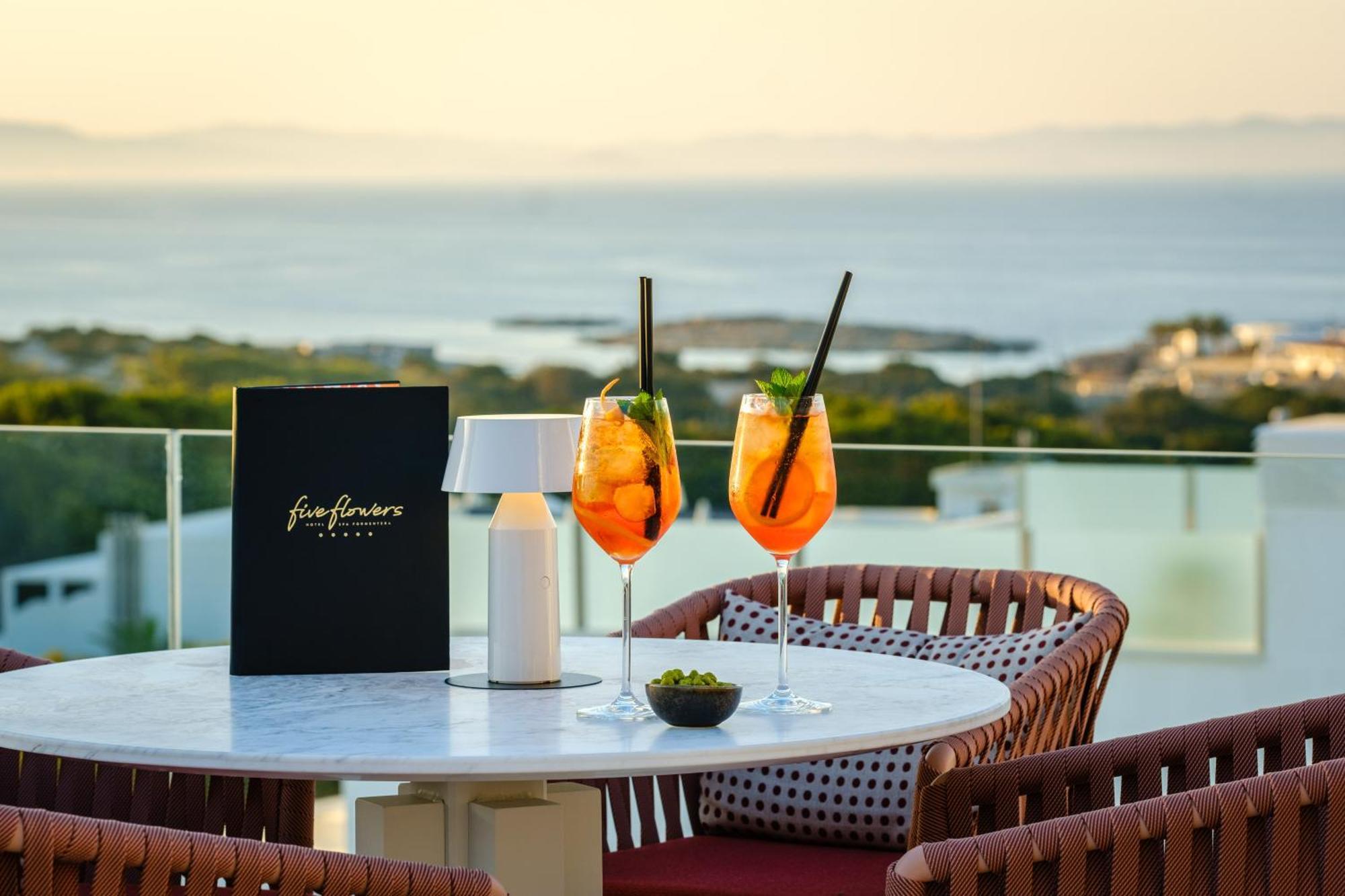 Five Flowers Hotel Formentera, Member Of Melia Collection Es Pujols Buitenkant foto